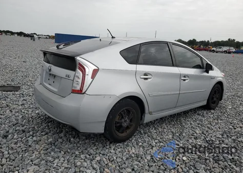 2013 Toyota Prius z USA, uszkodzony, nr VIN JTDKN3DU1D5576049